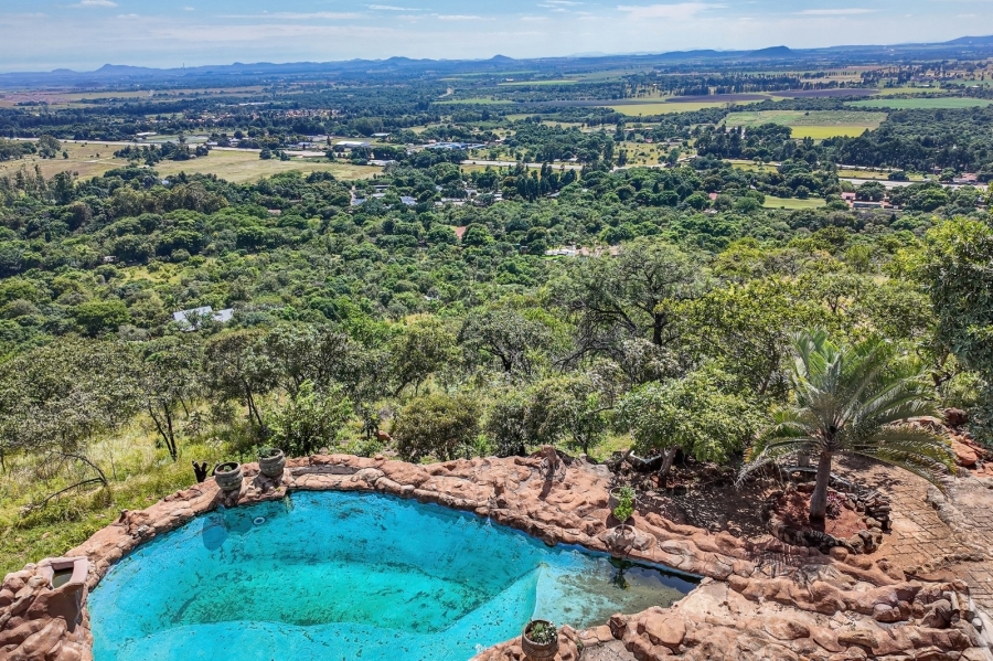 7 Bedroom Property for Sale in Waterkloof A H North West